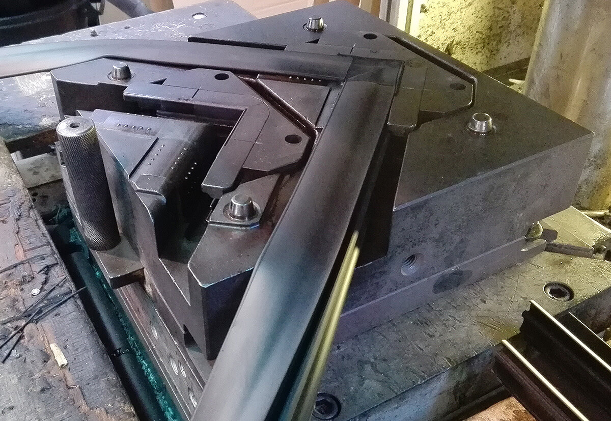 Manufacture of vulcanized joints